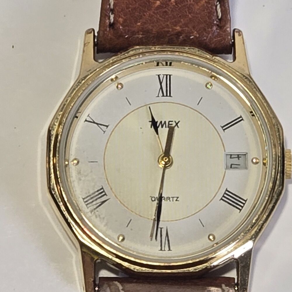 Wholesale Watch Lot of 43 Vintage & Modern - Timex Fossil Elgin Parts Repair - Picture 4 of 16